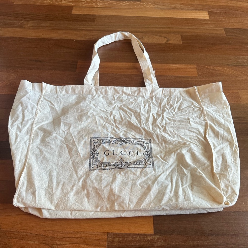 💯 Authentic Gucci Canvas Tote bag